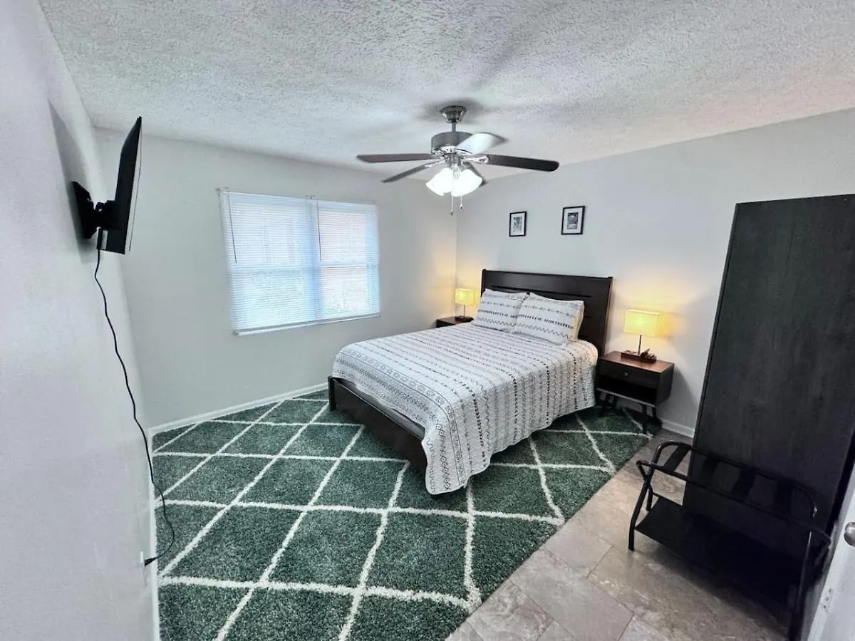 Ferienwohnung Downtown And Near, I-95. Pet Yes Savannah Apartment